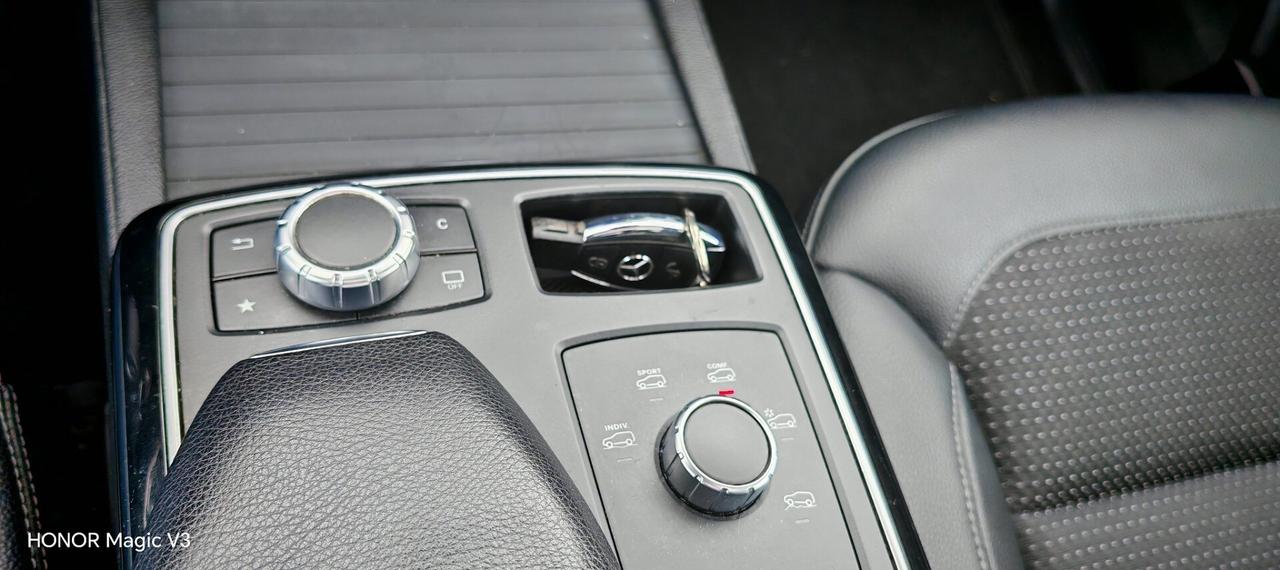 MERCEDES BENZ GLE 250D TETTO PELLE NAVI