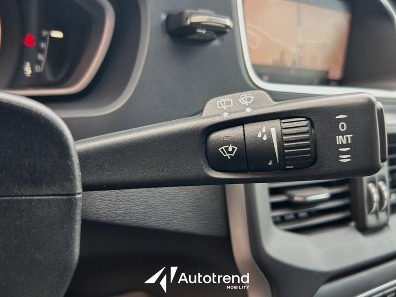 Volvo V40 D2 120 CV Automatica NAVI LED Business Plus