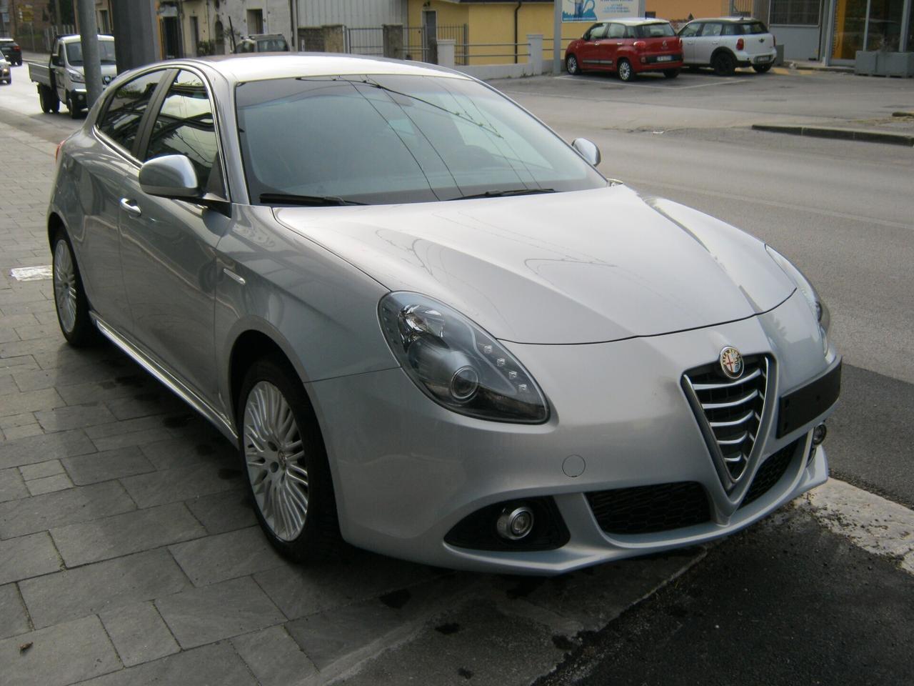 ALFA ROMEO GIULIETTA 1,6 JTD -M EXCLUSIVE ,navigatore-pelle, pacc. sport