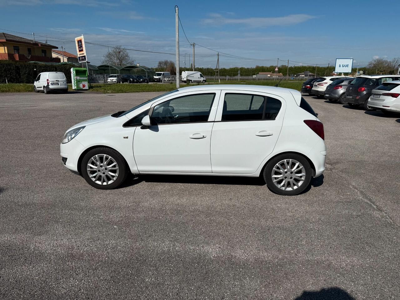Opel Corsa 1.2 80CV 5 porte GPL-TECH Edition