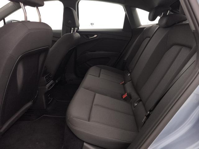 AUDI Q4 e-tron 40 Business Advanced