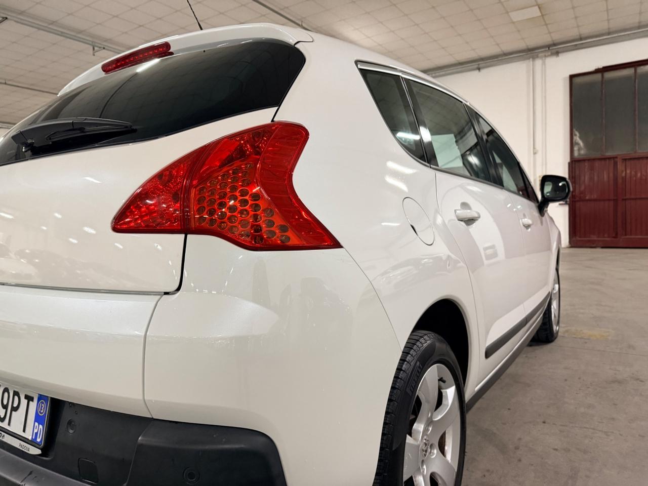 Peugeot 3008 1.6 HDi 115CV Active