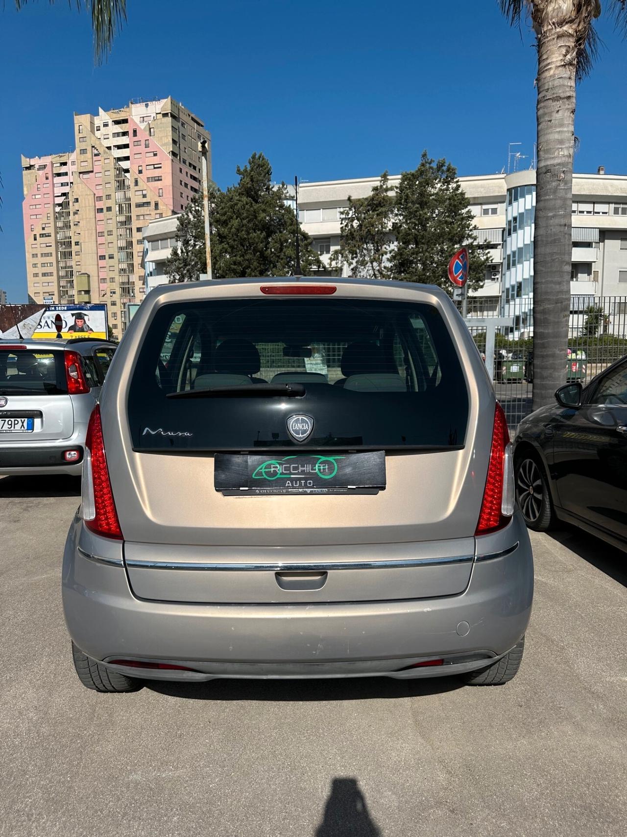 LANCIA YPSILON 1.4 GPL ECOCHIC 2011