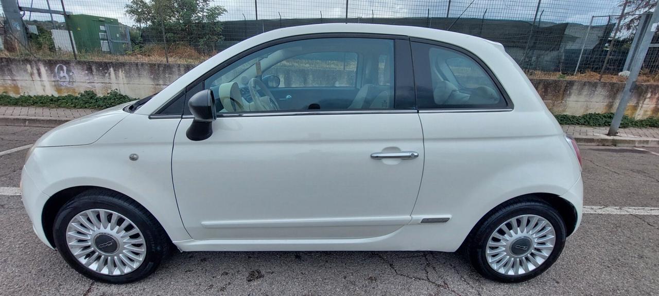 FIAT 500 LOUNGE 1,2 BENZINA TELEFONO TETTO PANORAMICO LEGA USB IMPECCABILE