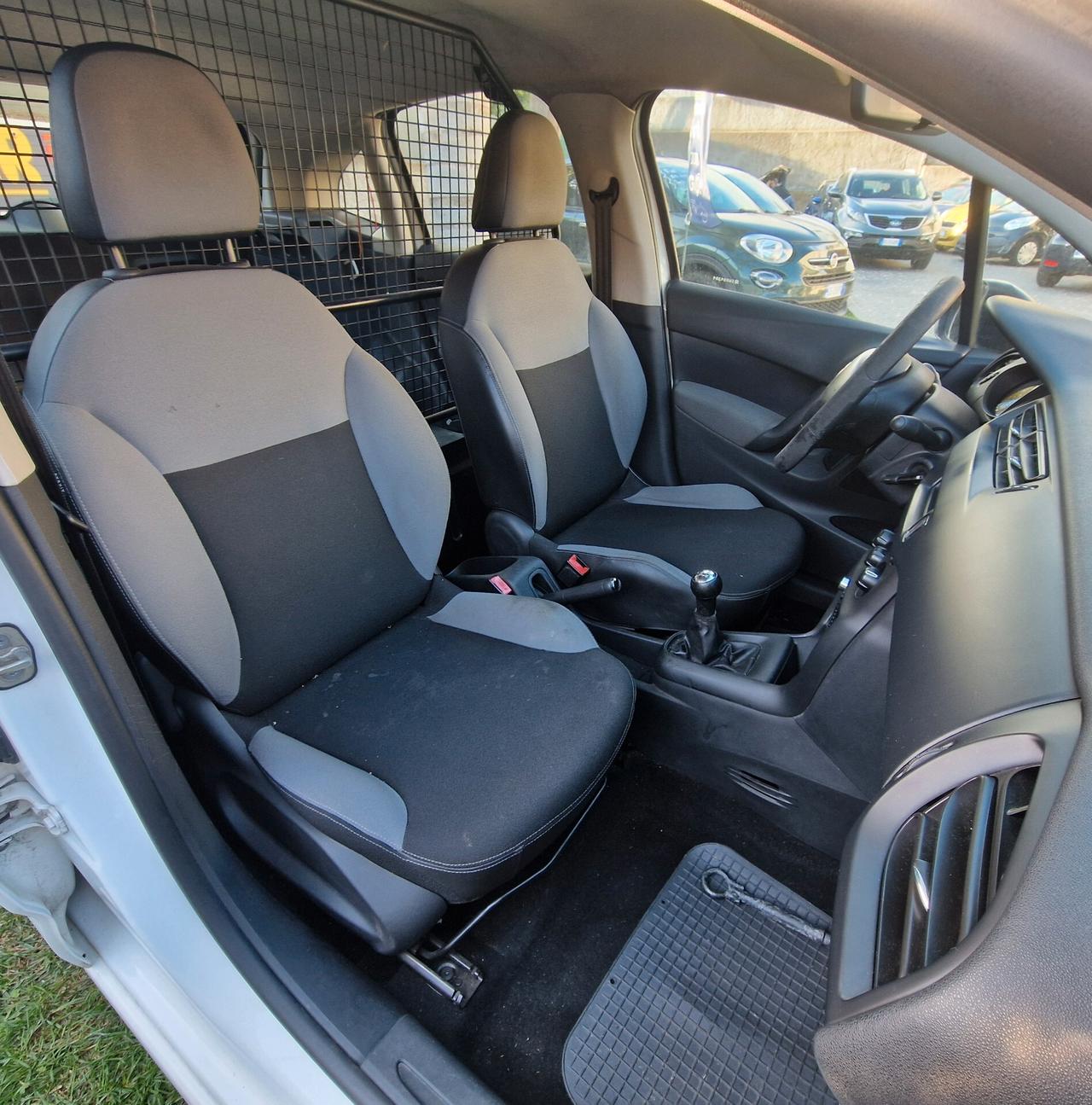 Citroen C3 1.4 HDi 70CV FAP Van Attraction