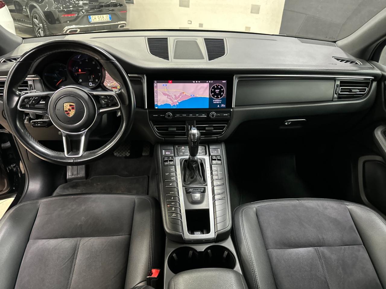 Porsche Macan 2.0 245 cv PDK Gancio traino 2020