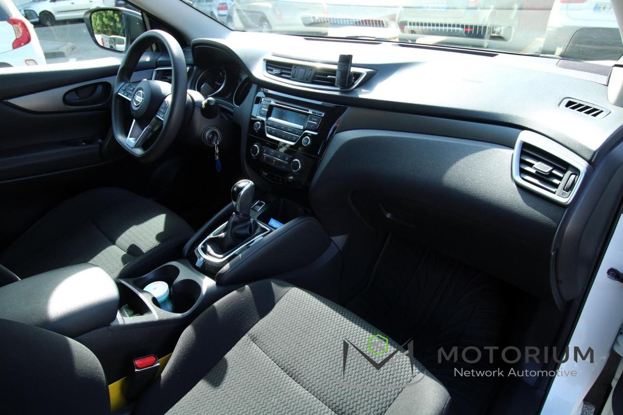 Nissan Qashqai 1.5 dci Visia 115cv dct