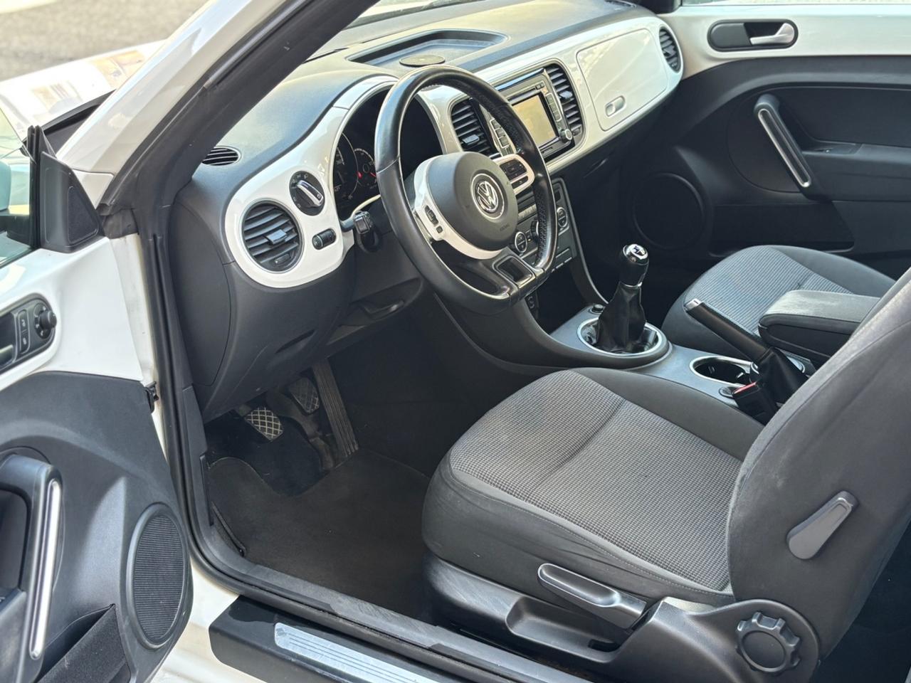 Volkswagen Maggiolino 1.6 TDI Design