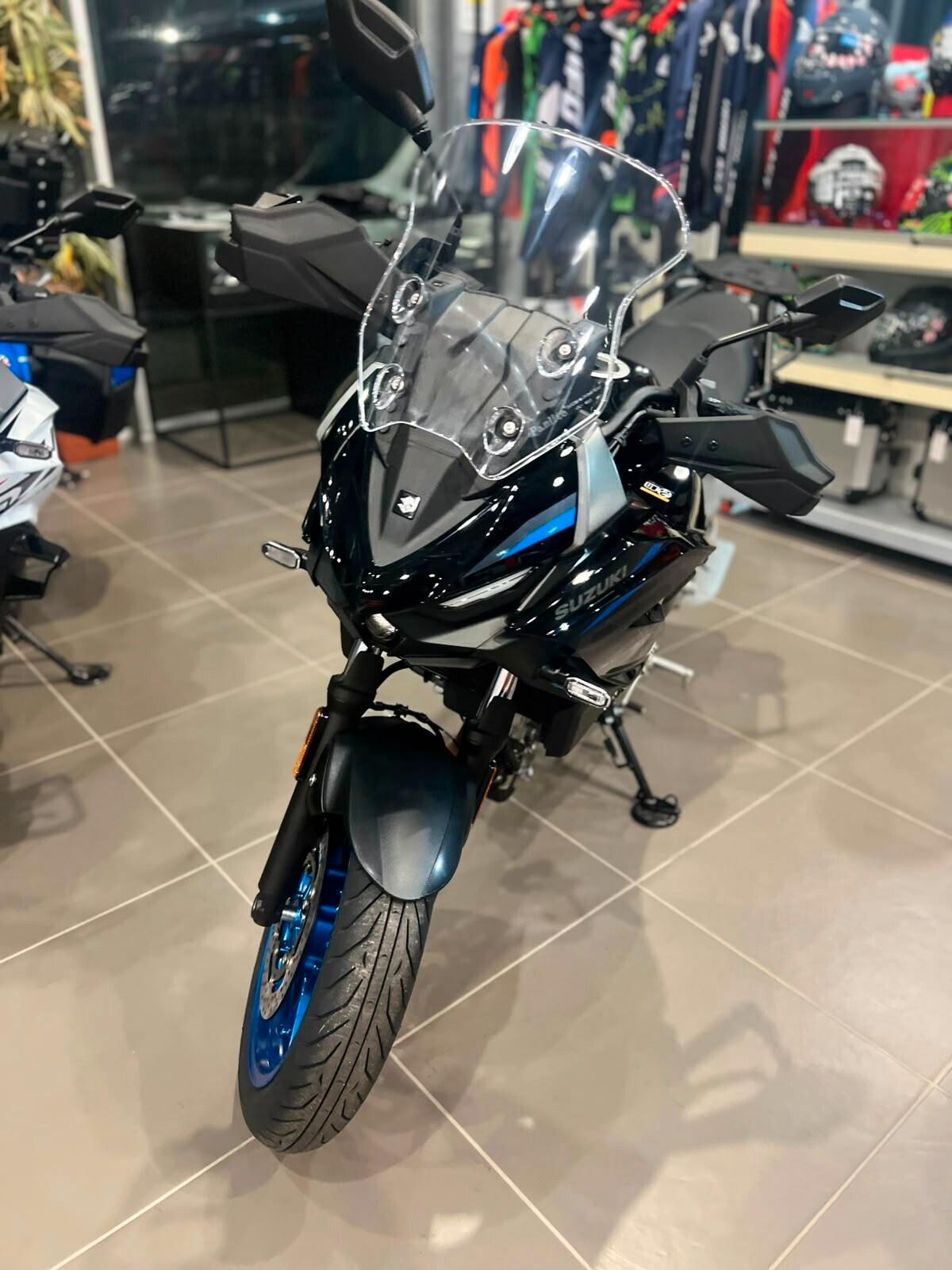 Suzuki SV-7GX