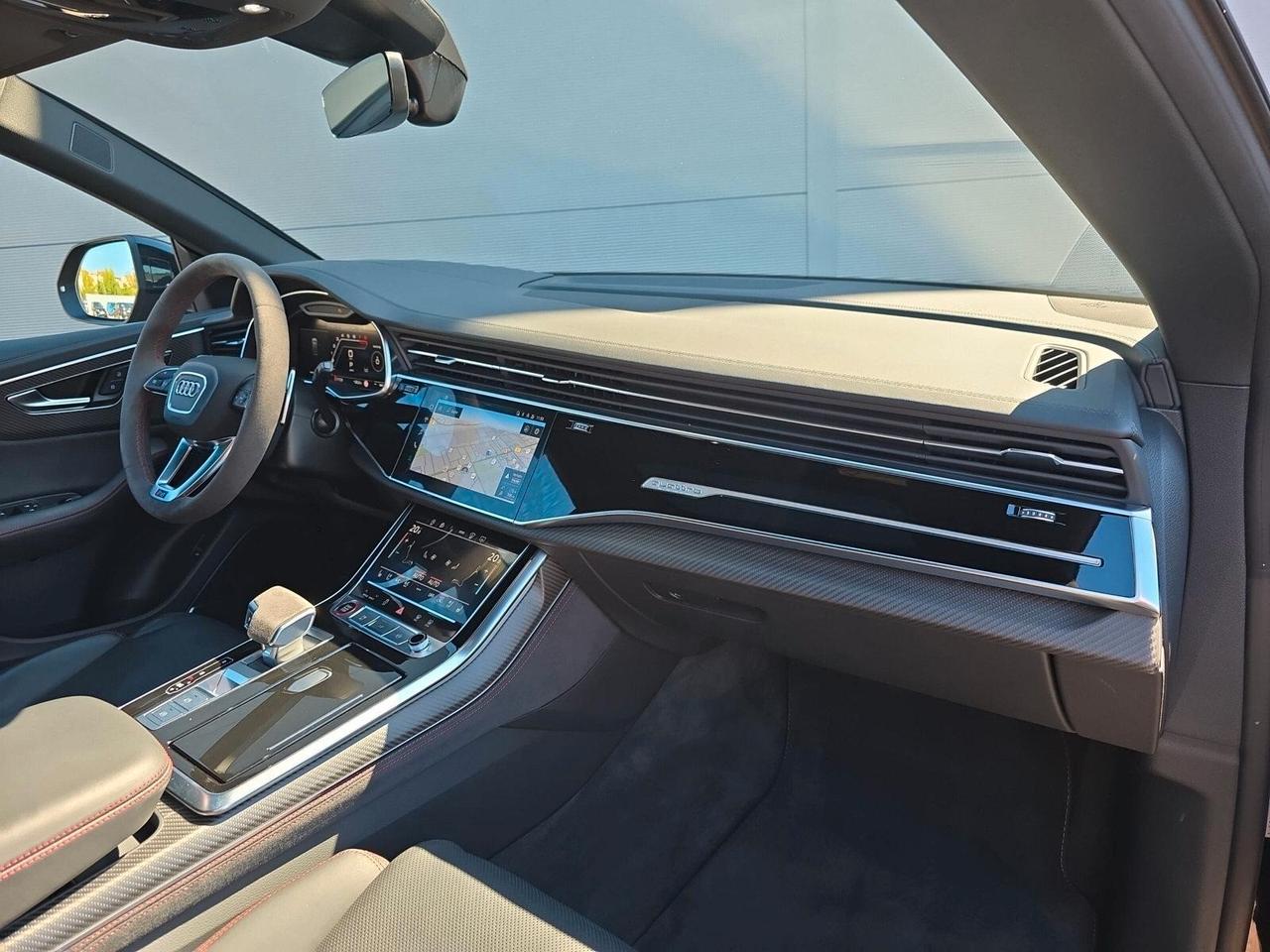 Audi Q8 RS TFSI V8 quattro tiptronic