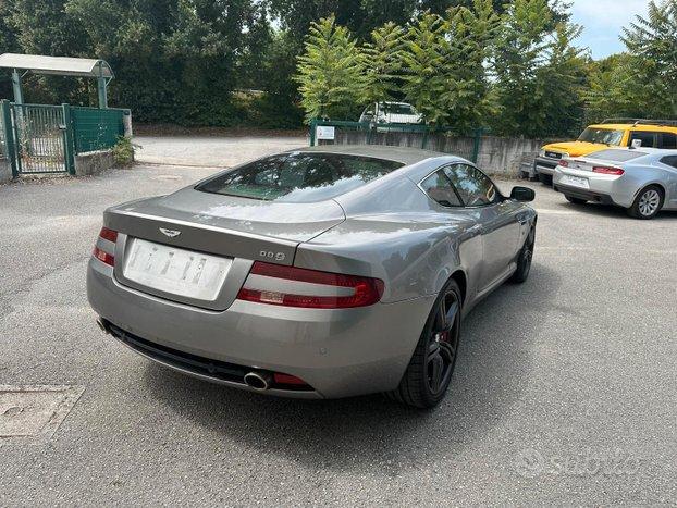 Aston Martin DB9