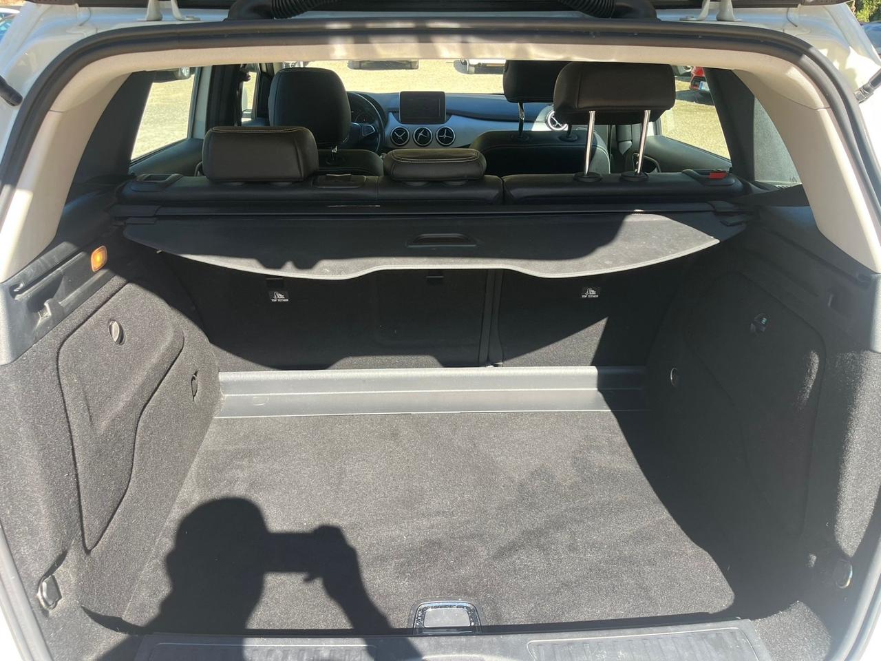 Mercedes-benz B 200 d Automatic Premium