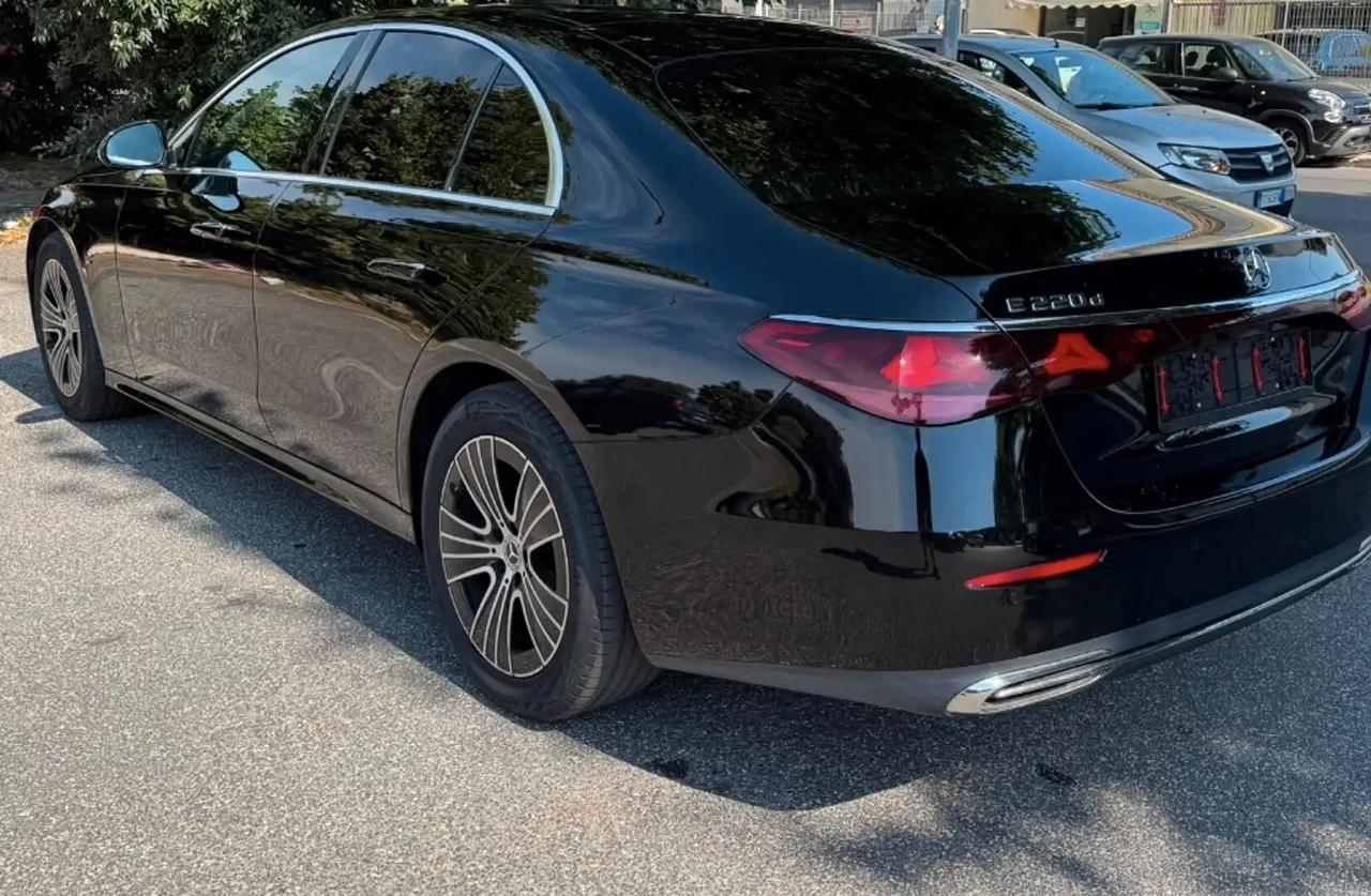 Mercedes-benz E 220 d mhev Exclusive 4matic auto