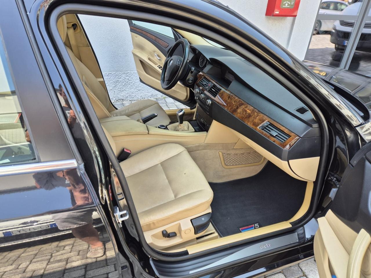 Bmw 525i Attiva