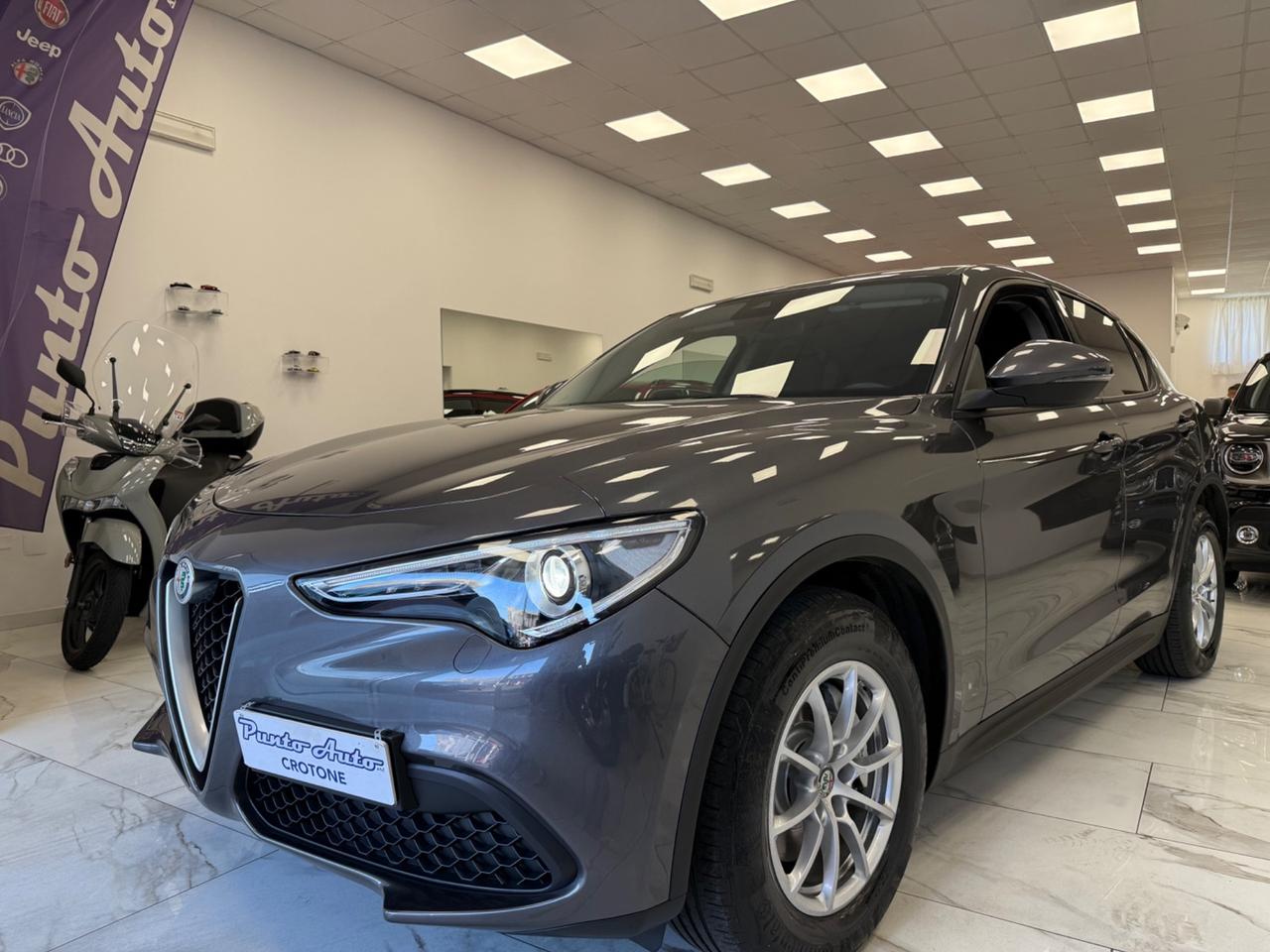 Alfa Romeo Stelvio 2.2 Turbodiesel 160 CV AT8 RWD