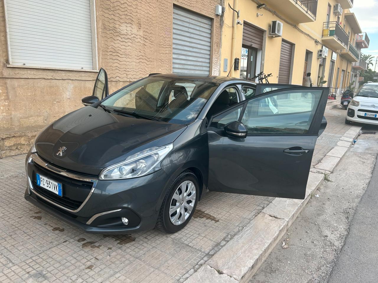 Peugeot 208 BlueHDi 75 S&S 5 porte Active