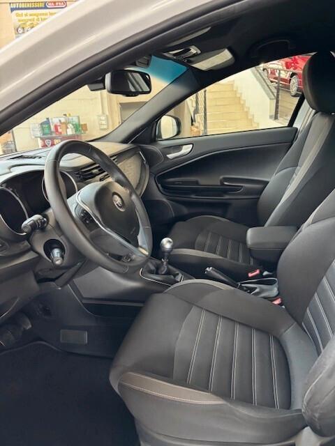 Alfa Romeo Giulietta 1.4 Turbo 120 CV Super Launch Edition