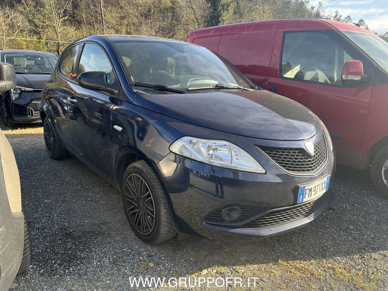 Lancia Ypsilon 1.2 69 CV 5 porte Gold