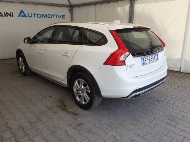 VOLVO V60 Cross Country D3 150cv Geartronic Business