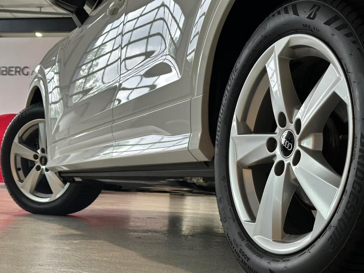 Audi Q2 30 TFSI S line Edition