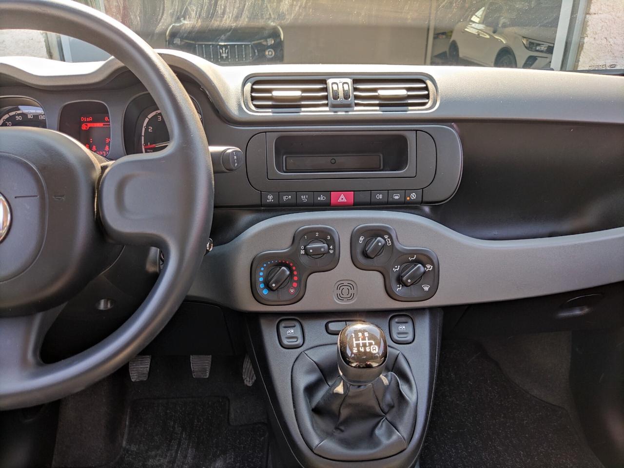 Fiat Panda 1.0 GSE S&S Hybrid Street Van 4 posti