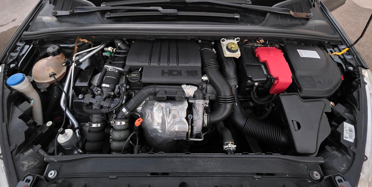 Peugeot 308 1.6 HDi 110CV SW Ciel Tecno