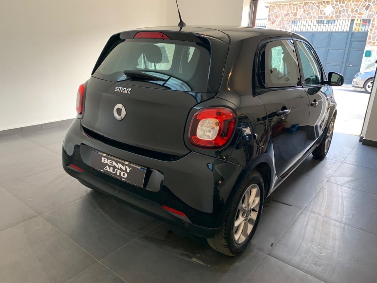 Smart ForFour 70 1.0 Passion
