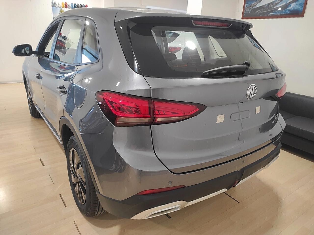 Mg ZS STANDARD 1.5 115CV - BENZINA