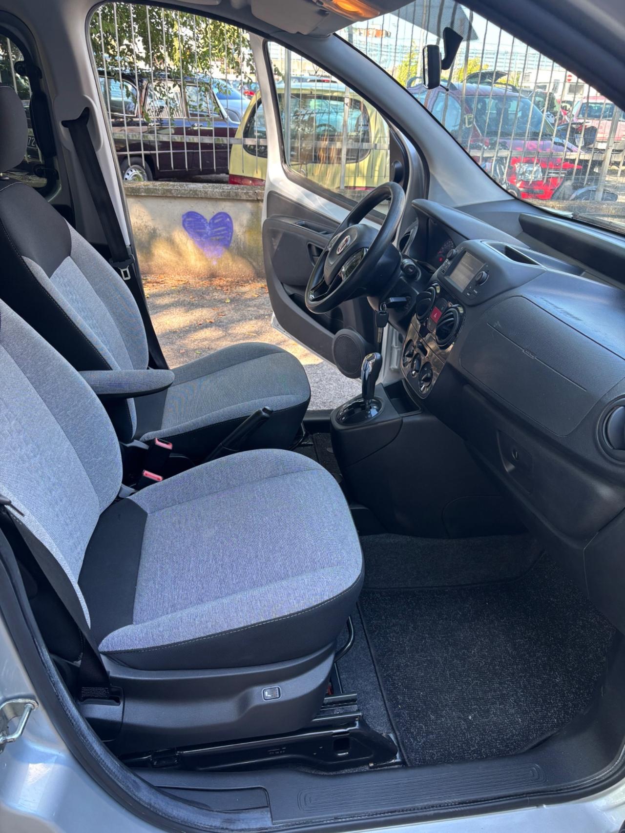 Fiat Qubo 1.3 MJT 80 CV Lounge cambio automatico