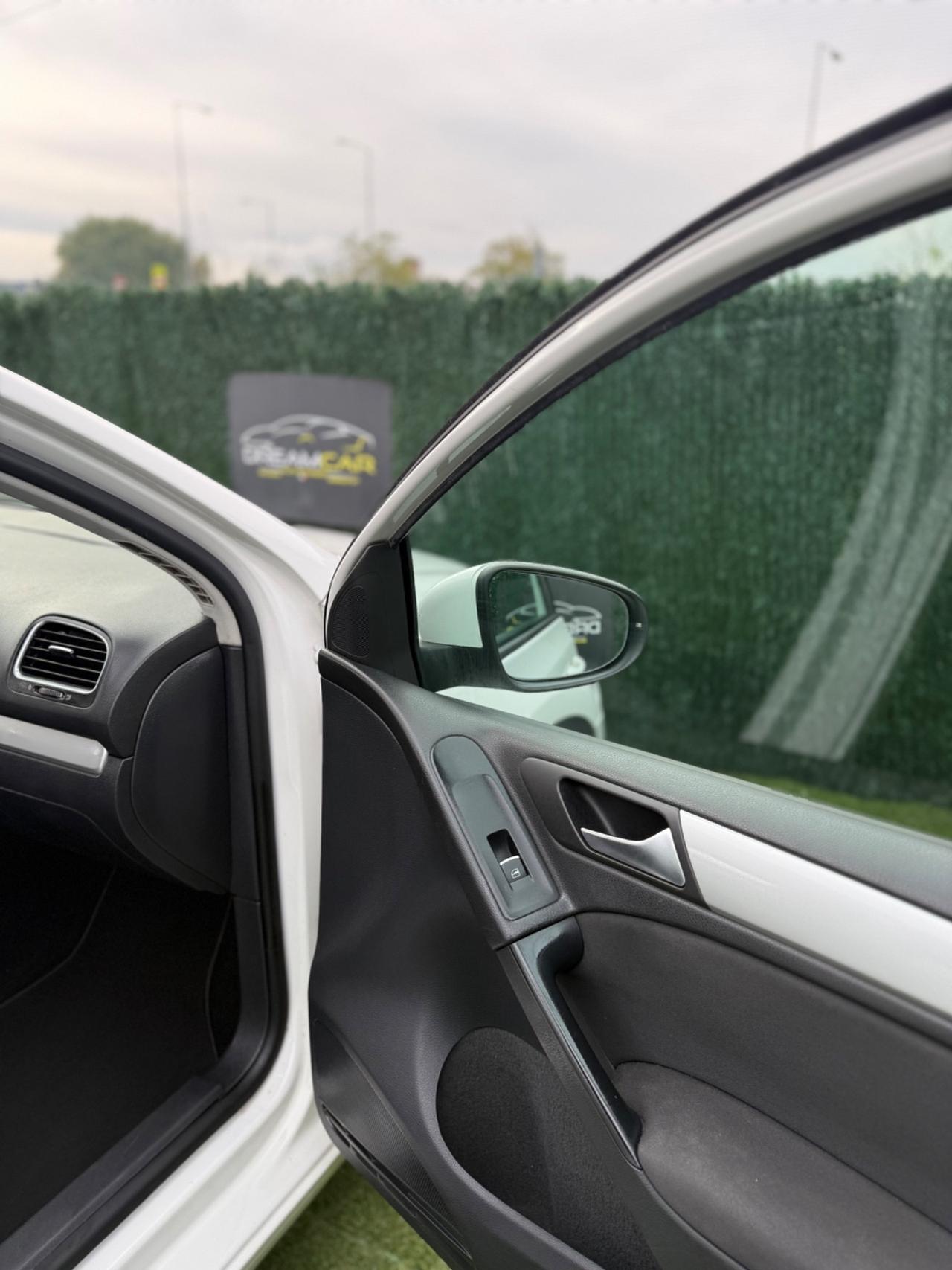 Volkswagen GOLF 2010 DSG ALCANTARA NAVI HIGHLINE