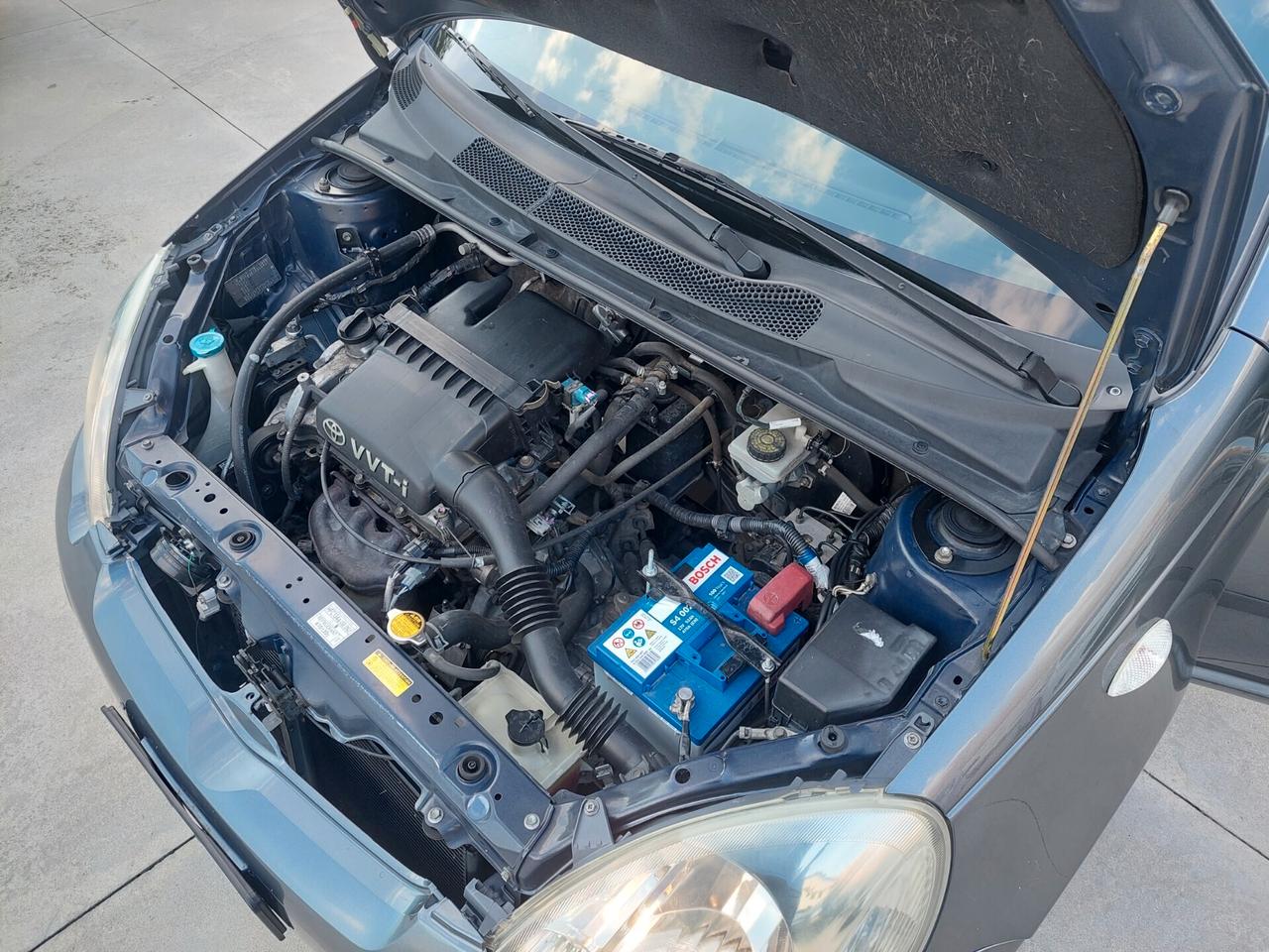 Toyota Yaris 1.0 Benzina 5 porte