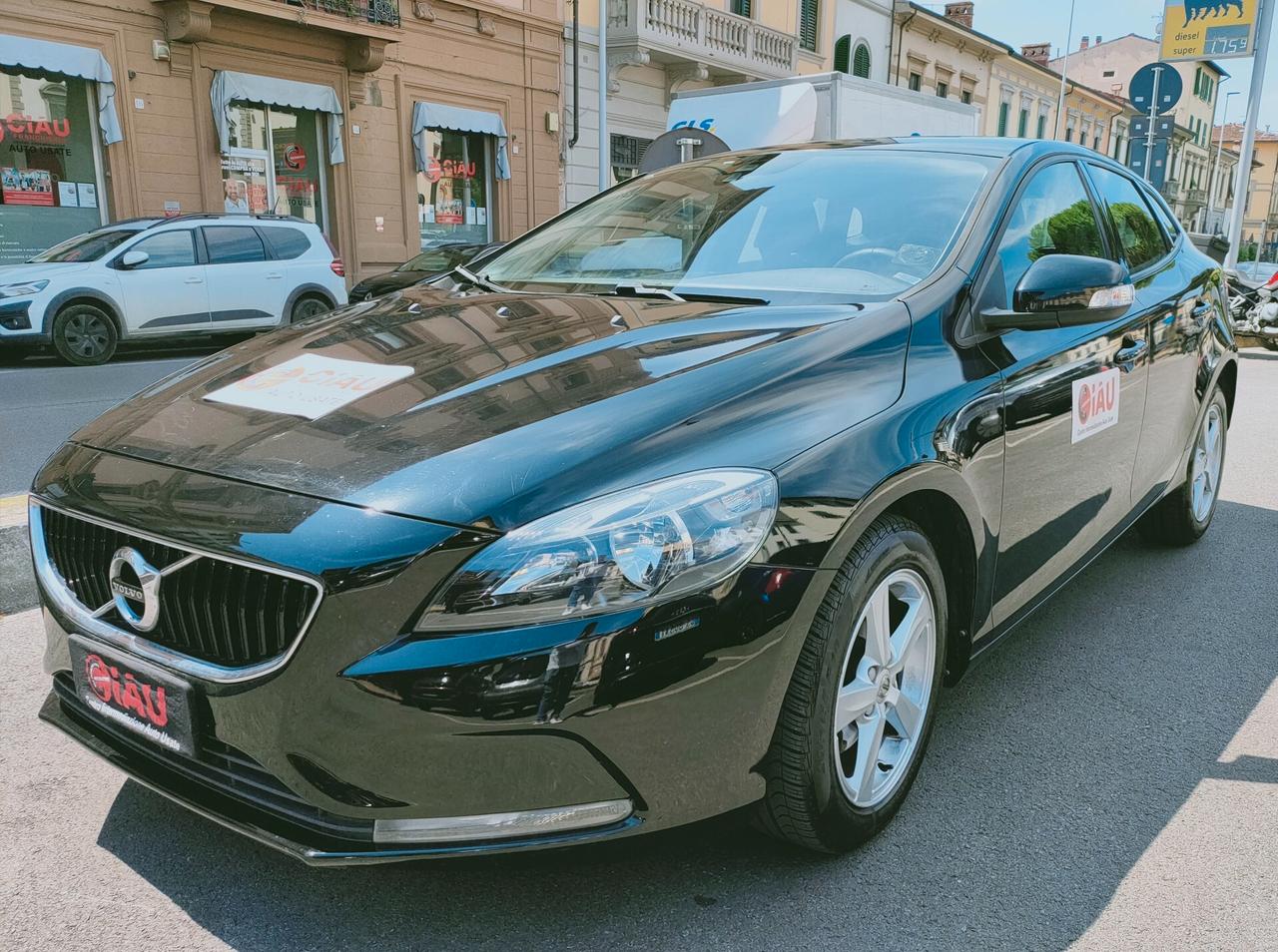 Volvo V40 D2 Kinetic Neopatentati