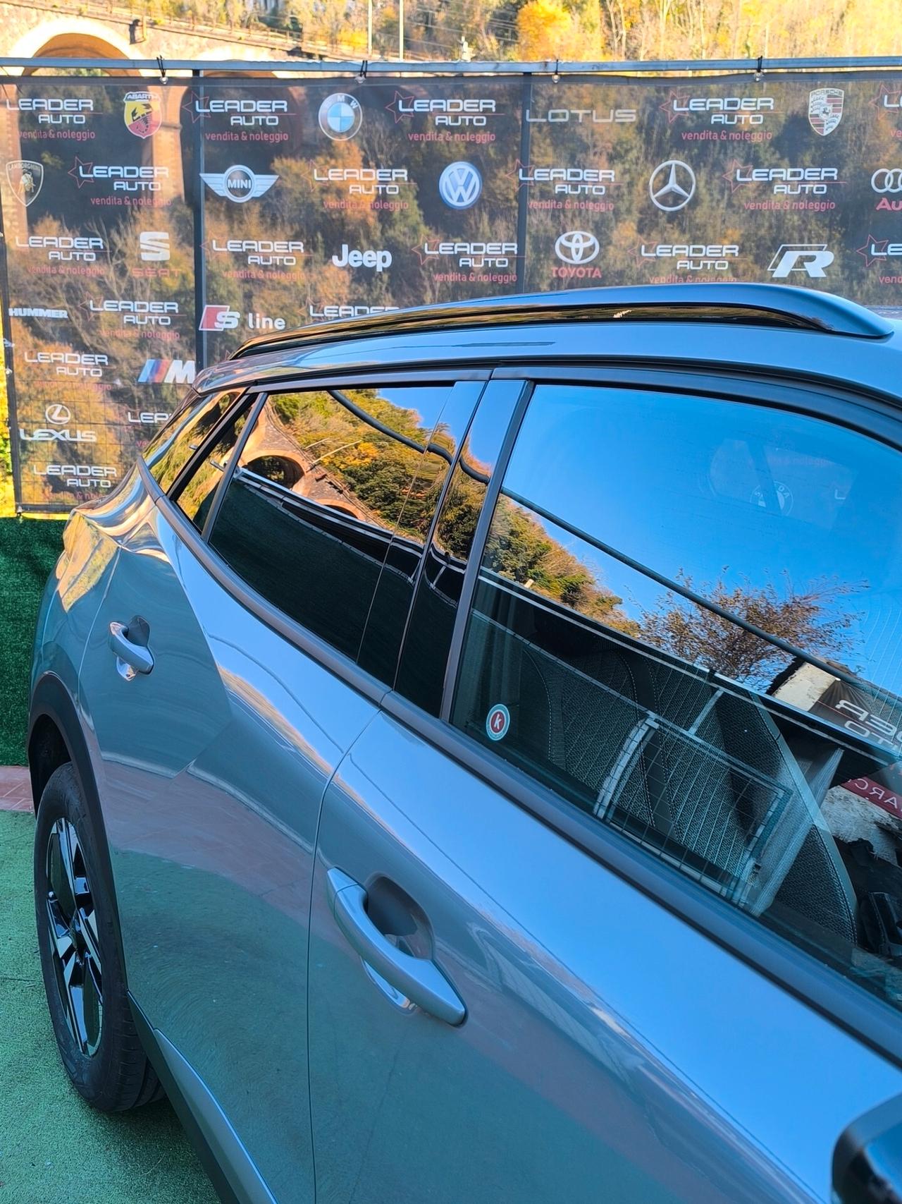 Peugeot 2008 PureTech Allure 3.000 km UNICO PROPRIETARIO