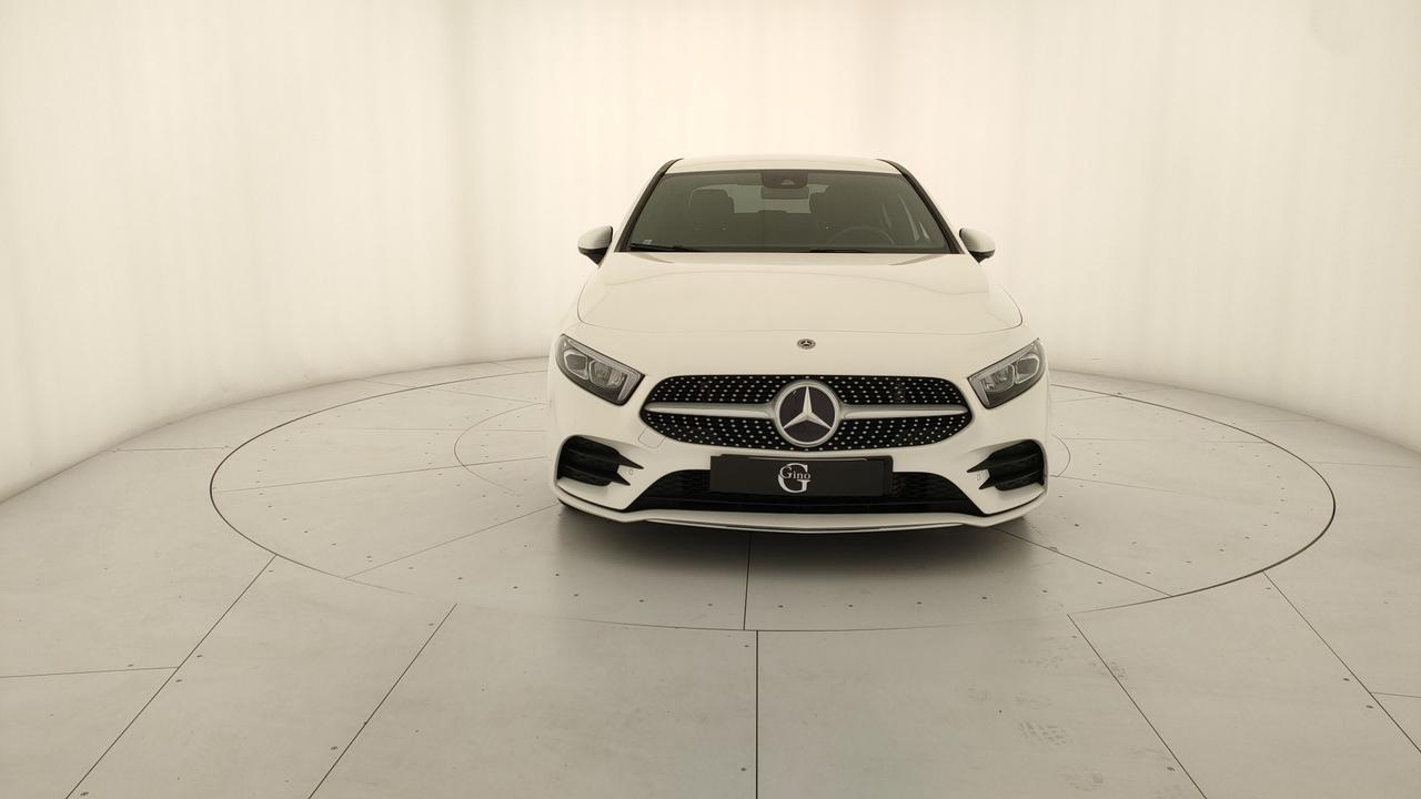 Mercedes-Benz A 180 d Premium auto