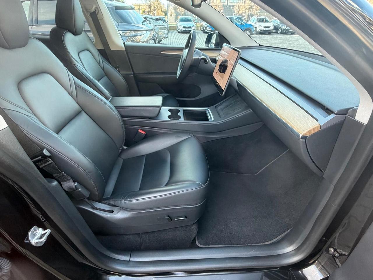 Tesla Model Y Long Range AWD IVA ESPOSTA