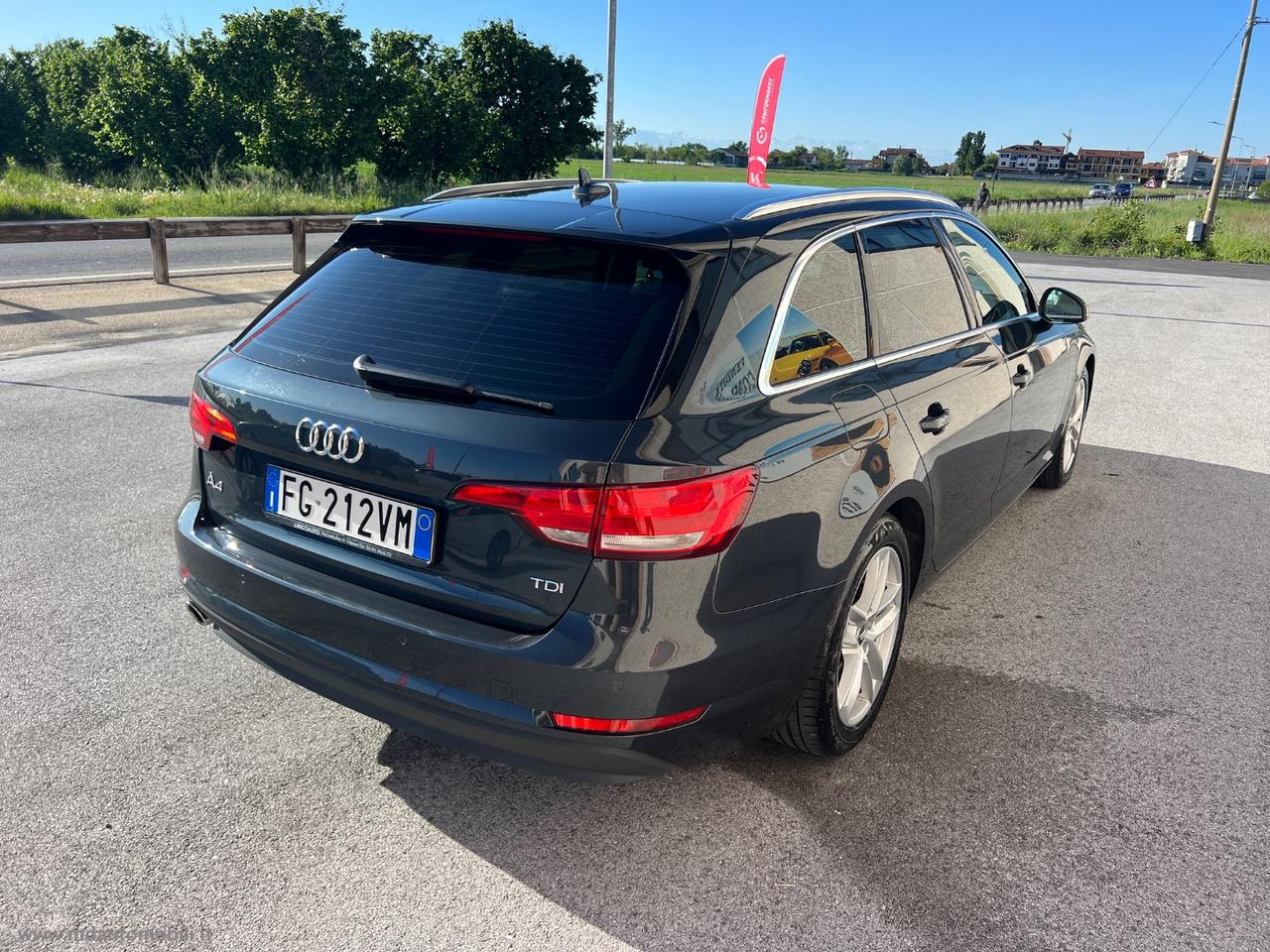 AUDI A4 Avant 2.0 TDI 150CV ultra S tronic FARI LED PELLE NAVI