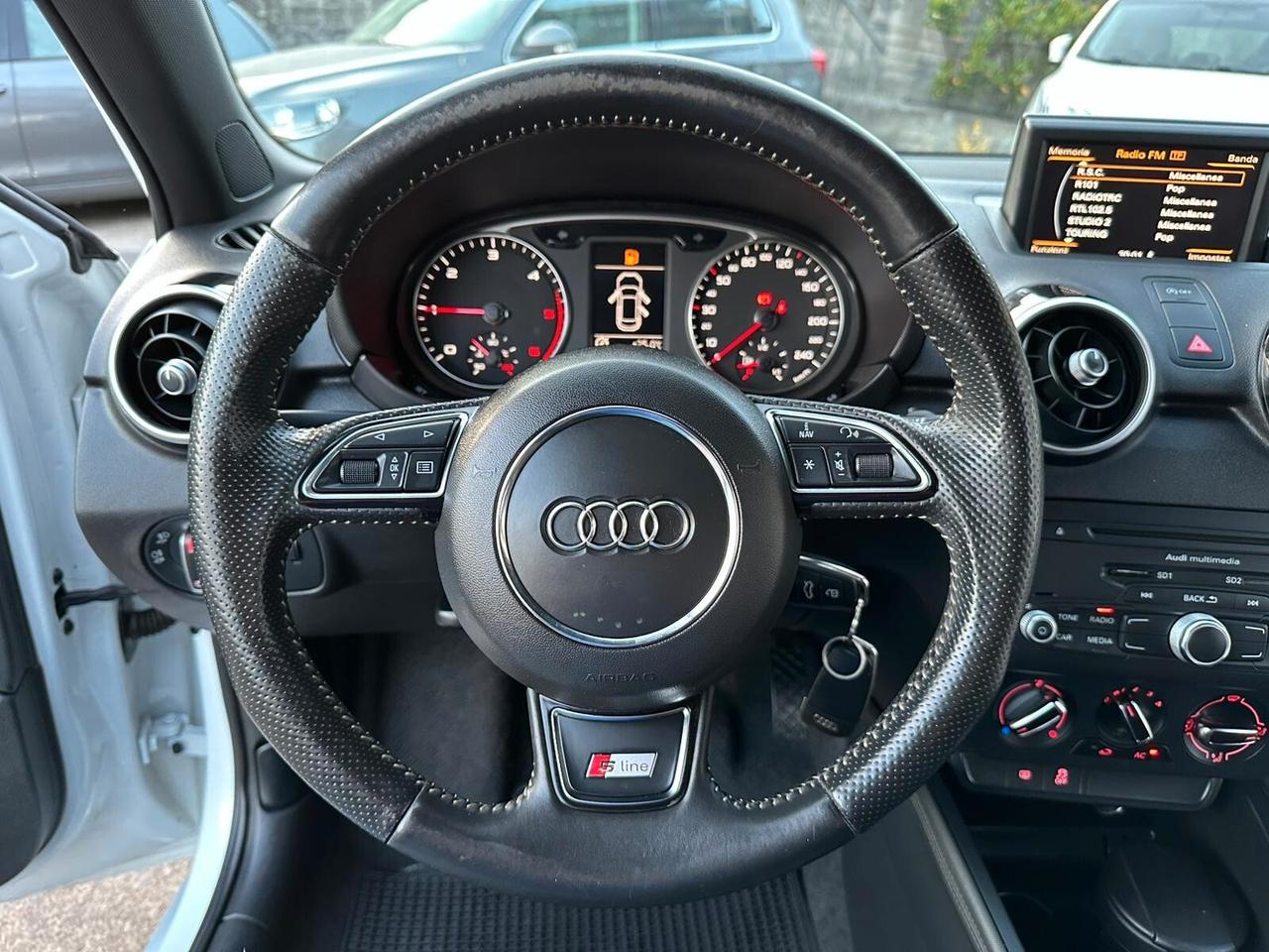 Audi A1 SPB 1.6 TDI S line edition plus