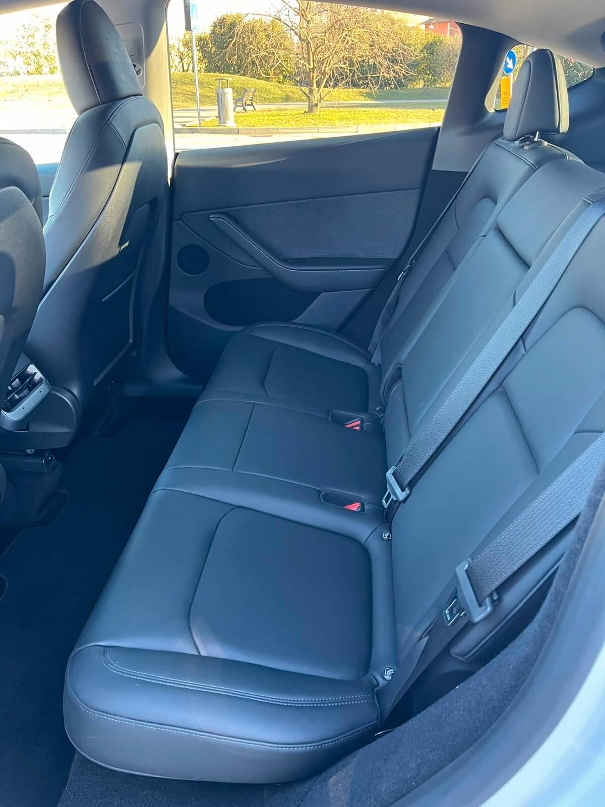 Tesla Model Y Model Y Performance AWD