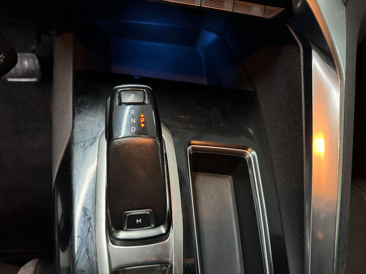 PEUGEOT - 3008 - BlueHDi 120 S&S Business IVA DEDUCIBILE/ RETROCAMERA/ NAVI