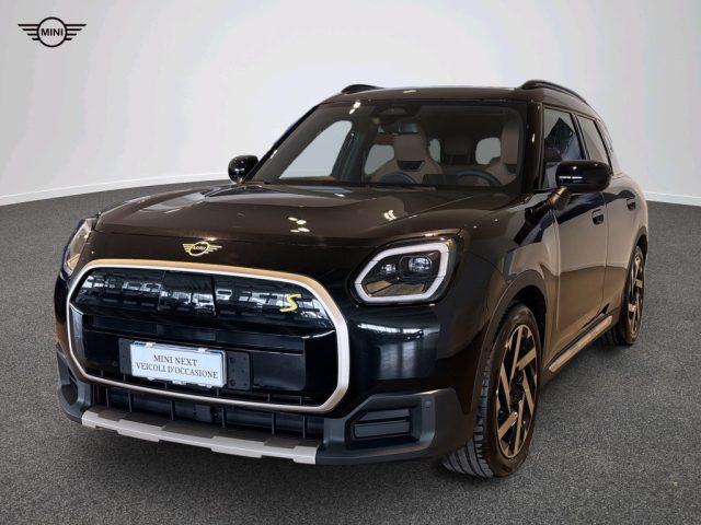 MINI Countryman SE ALL4 Favoured - Pack M