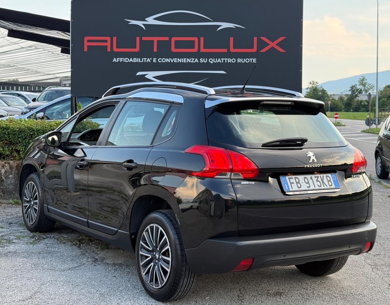 Peugeot 2008 BlueHDi 75CV NEOPATENTATI