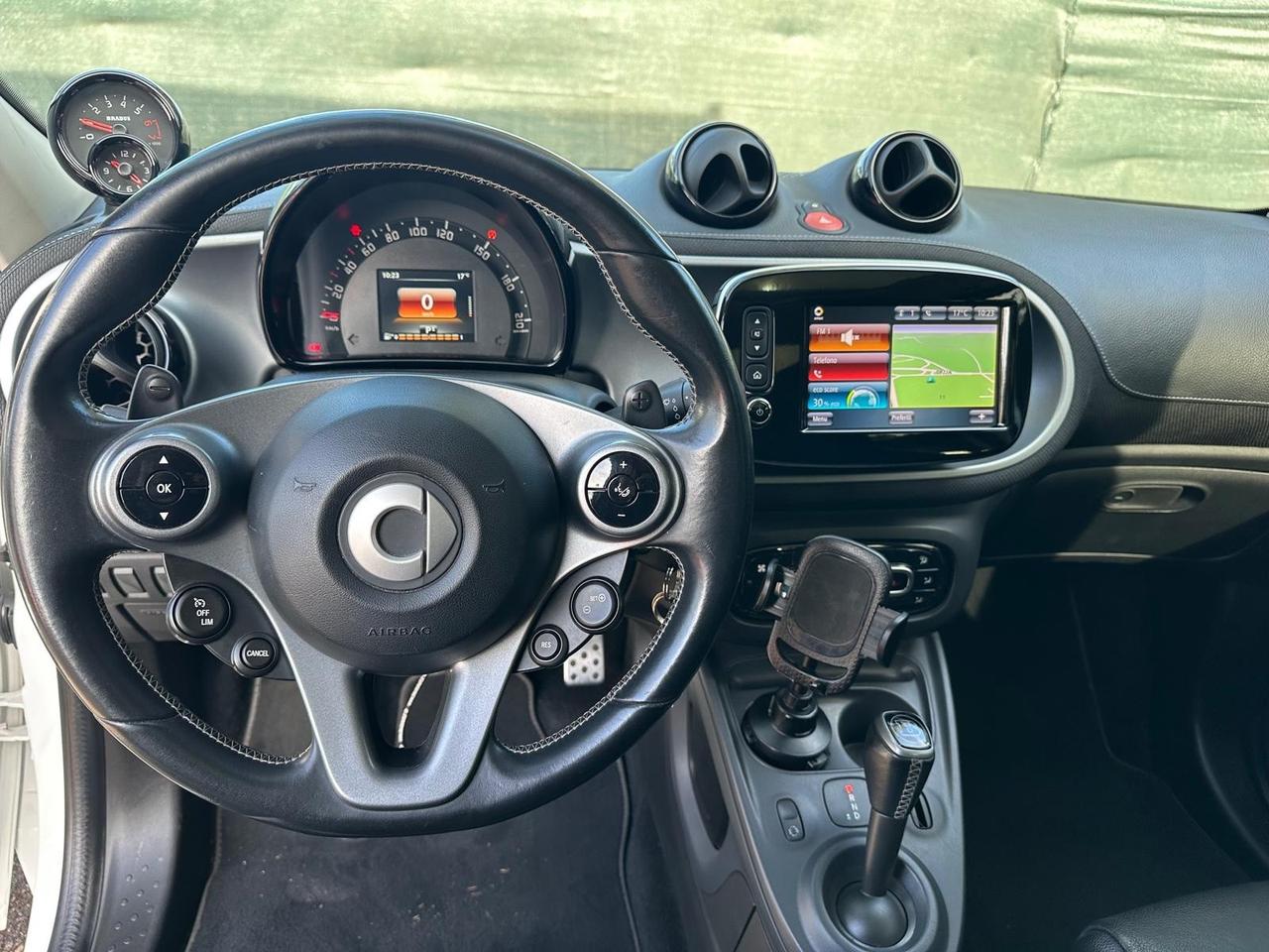 Smart ForFour BRABUS 0.9 Turbo twinamic Xclusive *promo*