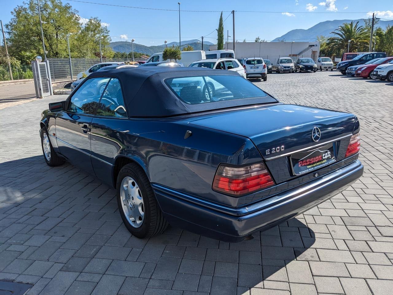 Mercedes-Benz E 200 Cabrio 2.0 Benz. 136 CV