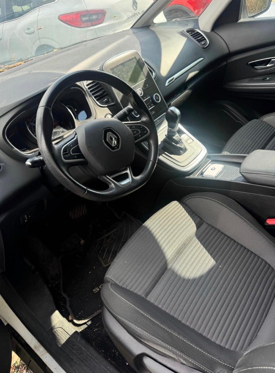 Renault Scenic Scénic dCi 8V 110 CV EDC Energy Sport Edition2