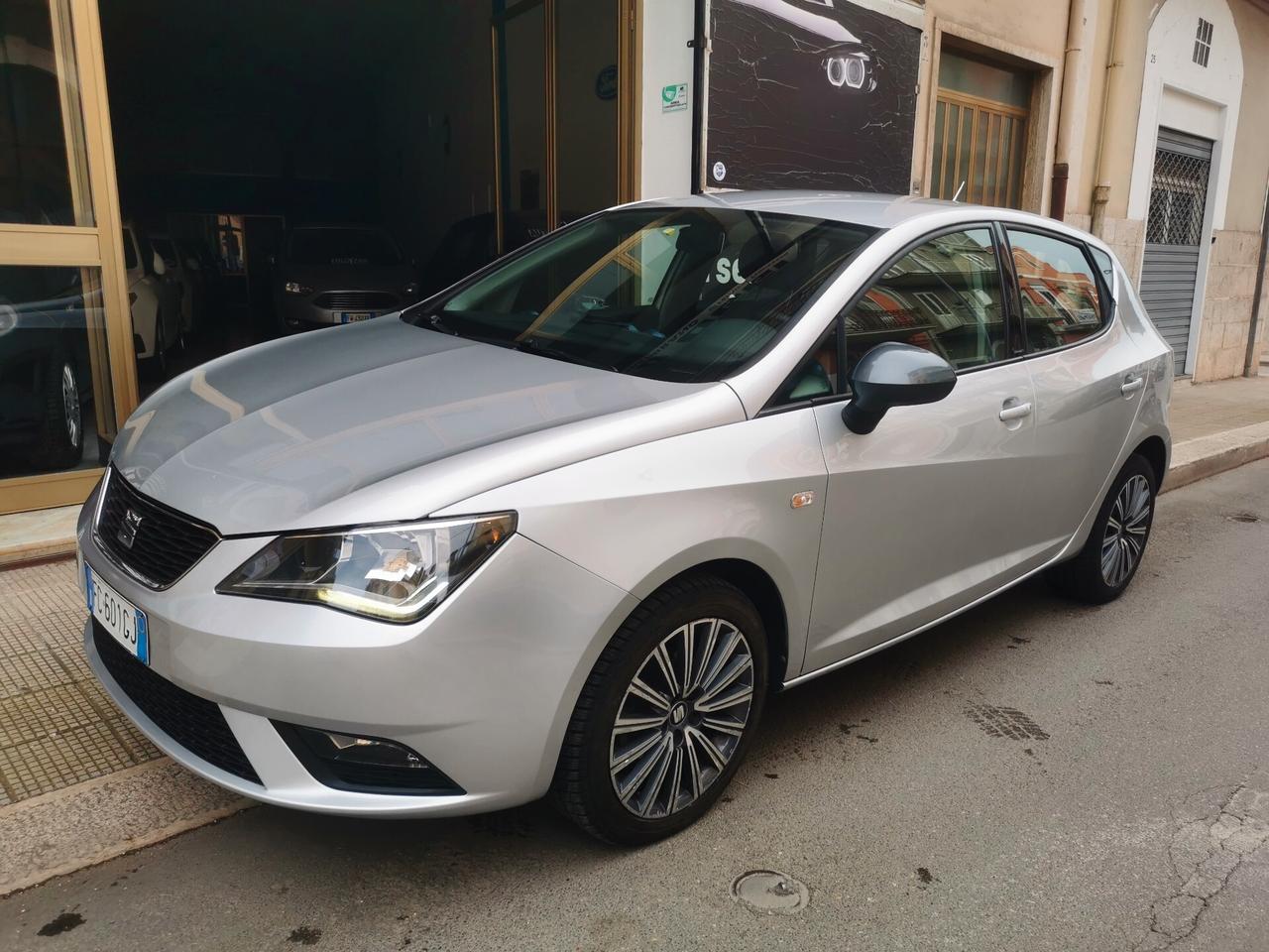 Seat Ibiza 1.4 TDI 75 CV 5p. Connect Grey FULL