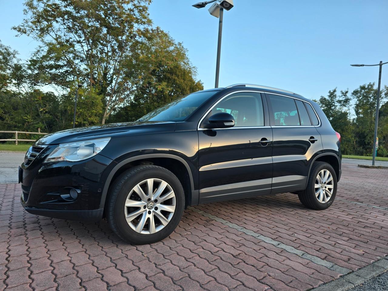 Volkswagen Tiguan 2.0 TDI DPF 4MOTION DSG R-Line