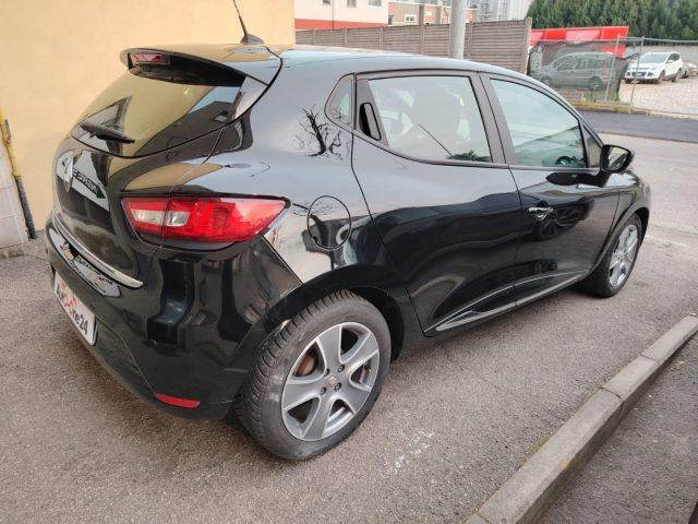RENAULT Clio 1.2 75CV 5 porte Live NEOPATENTATI