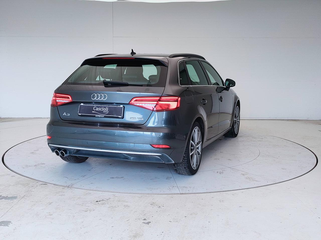 AUDI A3 III 2016 Sportback - A3 Sportback 35 2.0 tdi Sport 150cv s-tronic 7m