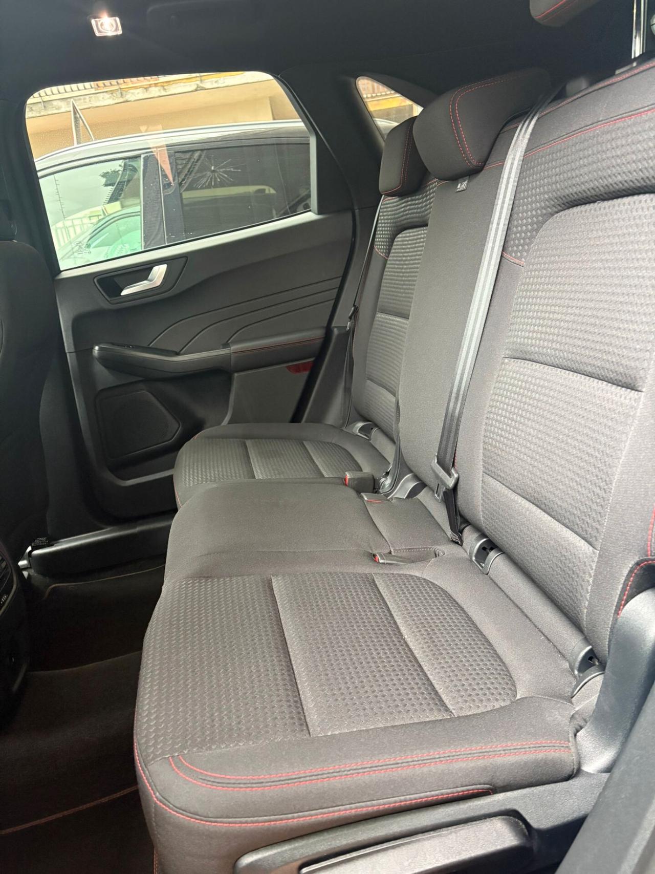 Ford Kuga 2.0 EcoBlue 120 CV aut. 2WD ST-Line