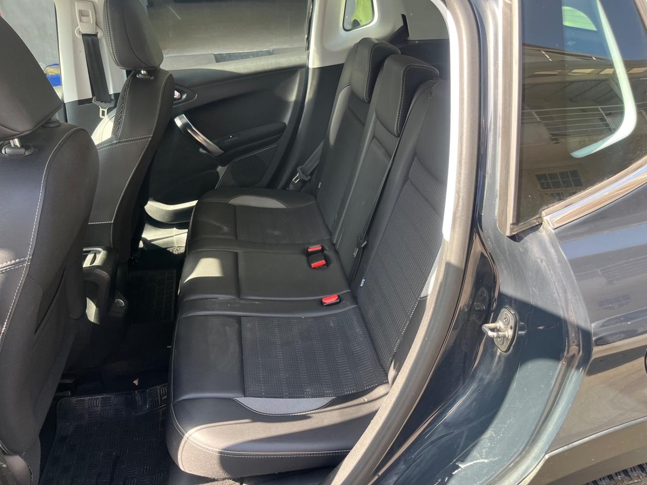 Peugeot 2008 BlueHDi 100 GT Line 2017
